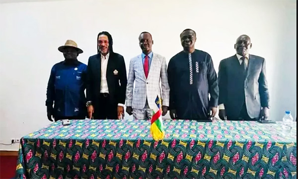 Centrafrique : Rigobert Song signe avec le ministre, la Fédé absente