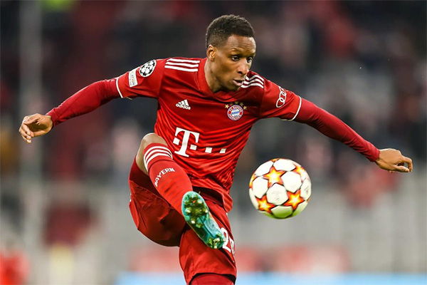 Transfert – Le bout du tunnel ? : Bouna Sarr reçoit une offre de Benfica