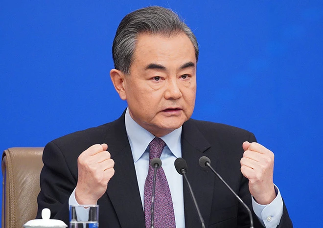 Tournée africaine du ministre chinois des Affaires étrangères : un appétit à peine dissimulé pour les ressources naturelles africaines