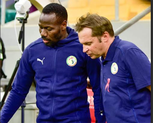 Staff des Lions : Le duo Pape Thiaw-Pellerin confirmé…en attendant un 2e adjoint local