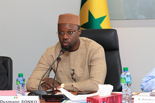 Ousmane Sonko en dieu de la brousse