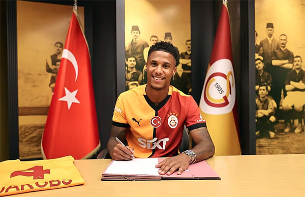 Mercato : Ismail Jakobs quitte officiellement Monaco pour Galatasaray