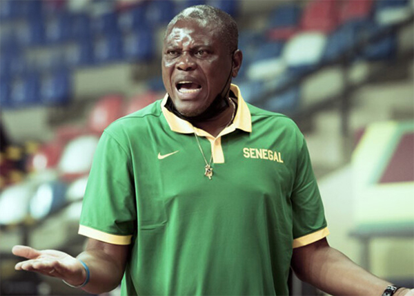 Coup de gueule – Coach des U18 pour l’Afrobasket de Pretoria : Parfait Adjivon dénonce les mesures de restriction de la Fiba sur les binationaux