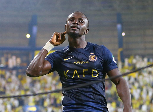 Supercoupe – Al-Nassr élimine Al-Taawoun (2-0) : Un Sadio Mané très en jambes rejoint Koulibaly en finale