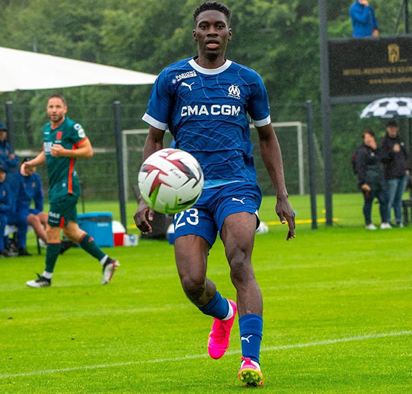 Transfert de Ismaïla Sarr à Crystal Palace Pourquoi ça traîne !
