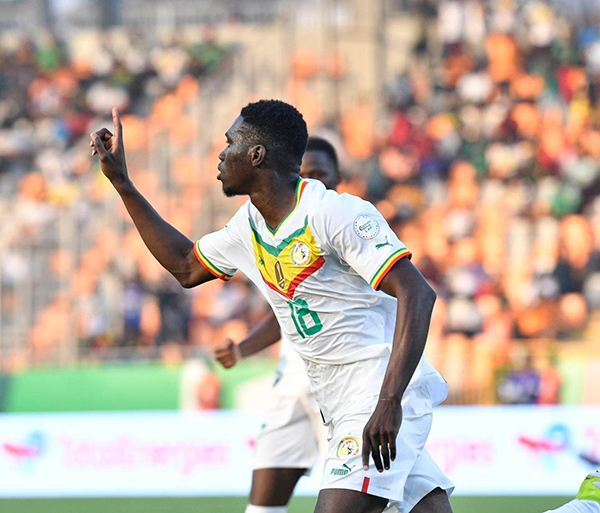 Homme du match, passeur décisif : Ismaïla Sarr savoure !