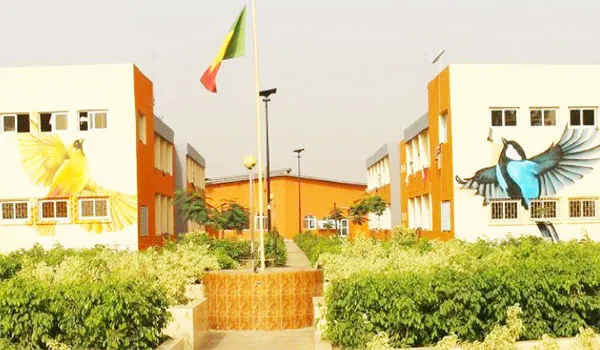 Renforcement des infrastructures universitaires : L’Université de Bambey étrenne un pavillon de 1000 lits