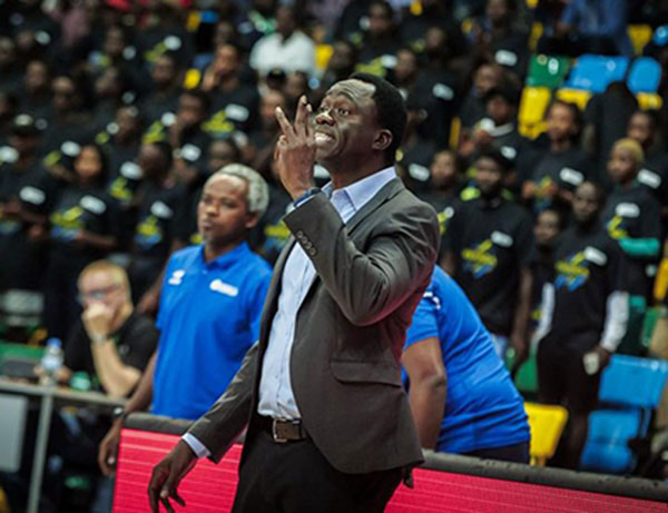 Trois questions a… – Cheikh Sarr, coach du Rwanda : «J’ai appris que seul le travail paie»
