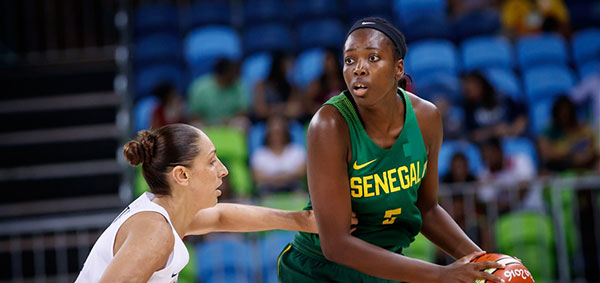 Afrobasket – Aya Traoré, Fatou Dieng, Oumoul Khaïry Sarr… : La lourde responsabilité des «mamies»