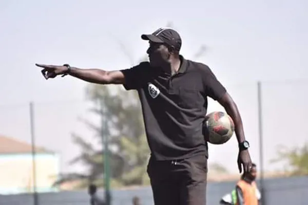 Sur le banc – Il devrait quitter l’Uso qu’il a fait remonter en Ligue 1 : Moustapha Seck, le Jaraaf lui tend les bras