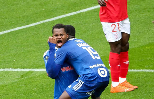 Strasbourg racheté : Le départ des deux «Habib» se complique