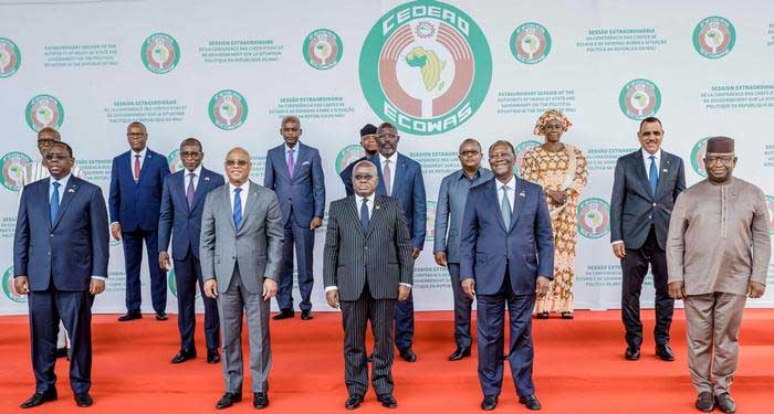 Crise au Mali : l’orientation controversée de la Cedeao soutenue par la communauté internationale, sert-elle l’Afrique ?