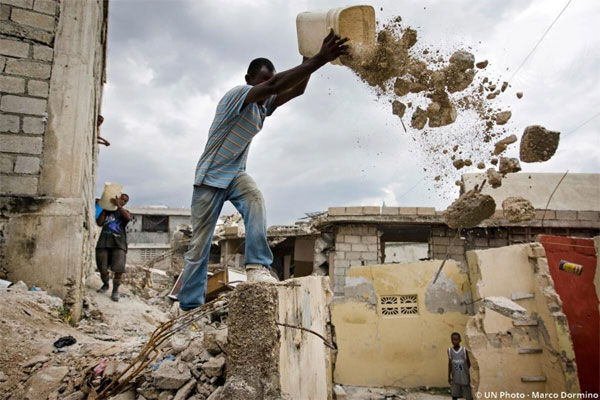 Haïti : Dans l’urgence après le séisme, l’aide internationale s’organise, l’Afrique muette et absente !