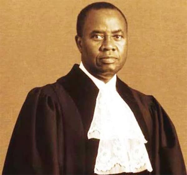 Kéba Mbaye, plus de vingt ans après : l’éthique comme mesure du pouvoir