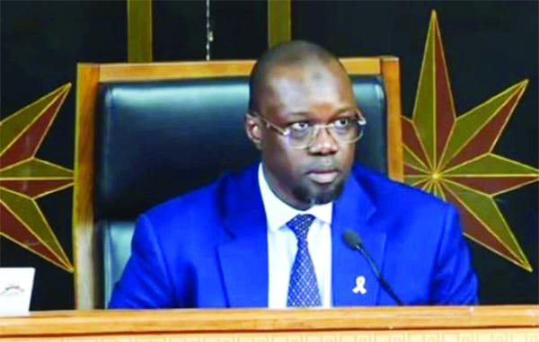 Sonko et le budget : l’art de bloquer en se disant victime
