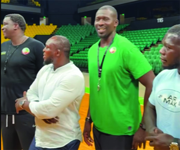 Visite avant départ pour l’Afrobasket : Modou Lô et Franc pour «doleel» les Lions
