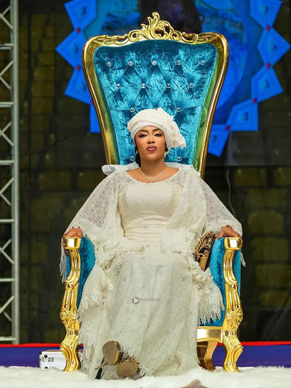 Sokhna Aïda Diallo, la toute-puissante égérie des «Thianta»